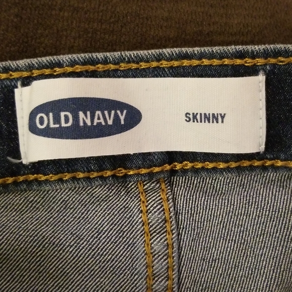 ⛔️SOLD⛔️Oldnavy skinny pull on jeans - Picture 3 of 4